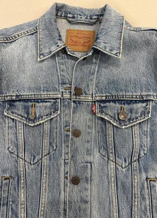 Джинсова куртка levis1 фото