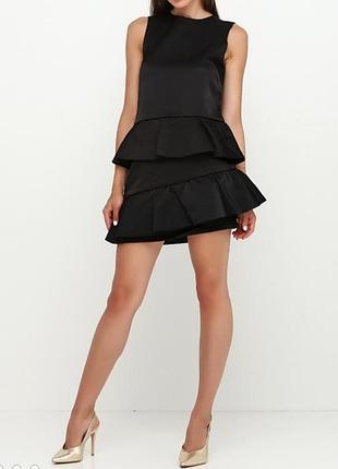 Короткое платье h&m с воланами.