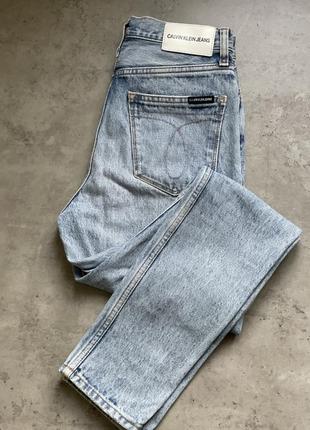 Жіночі джинси calvin klein jeans.
