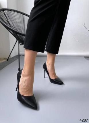 Женские туфли лодочки на высокой шпильке черные экокожа с острым носиком 359 фото