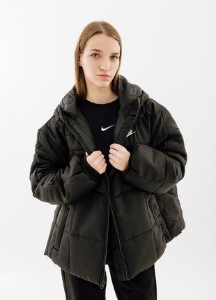 Женская куртка nike clsc puff черный 2xl (7dfb7674-010 2xl)