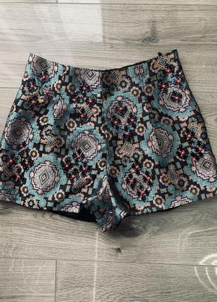 Шорті