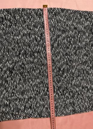 Черная с белым теплой юбкой с разрезом6 фото