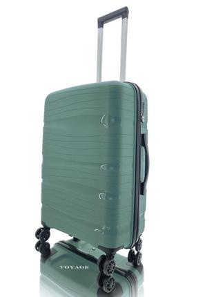 Дорожный пластиковый полипропиленовый чемодан средний м voyage super me на 4-х колесах зеленый