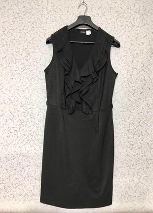 Милейшее «маленькое» чёрное платье с воланами, 48-50 размер