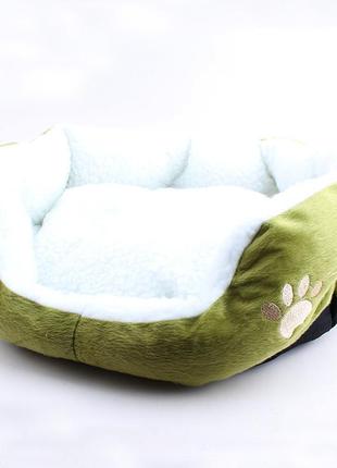 Подушка для собак "лапка" pet style 42×30×12 см зелена