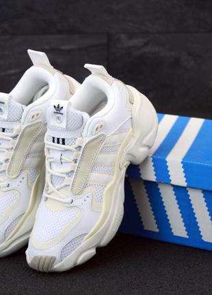 Кросівки жіночі адідас consortium x naked magmur runner