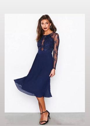 Шикарное нарядное кружевное платье nly