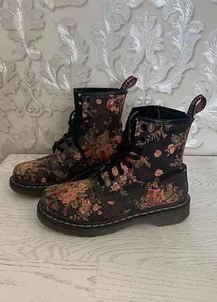 Жіночі черевики dr martens ботинки з малюнком