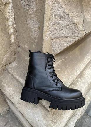 Стильные топовые черные женские зимние ботинки на массивной подошве, кожаные/кожа-женская обувь на зиму6 фото
