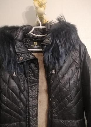 Зимнее длинное пальто с натуральным мехом2 фото