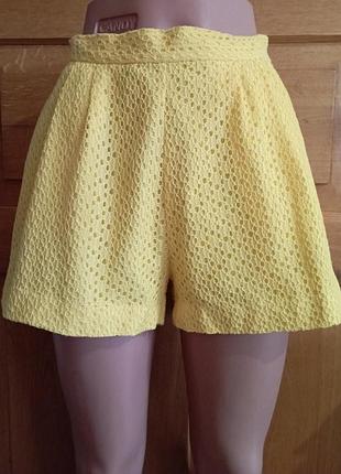Шорты женские с прошвой stradivarius