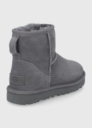 Замшевые сапоги снегоходы ботинки ugg classic mini5 фото