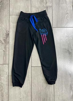 Спортивные штаны