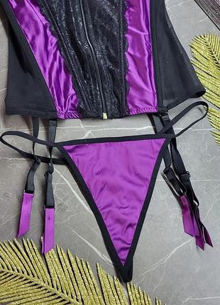 Корсет и стринги англия lovehoney5 фото