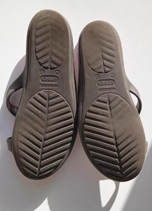 Сандалии crocs sandal размер us w7, на 37-38, стелька 24.5 см крокс5 фото