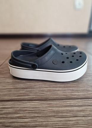 Стильные кроксы на платформе crocs, оригинал5 фото