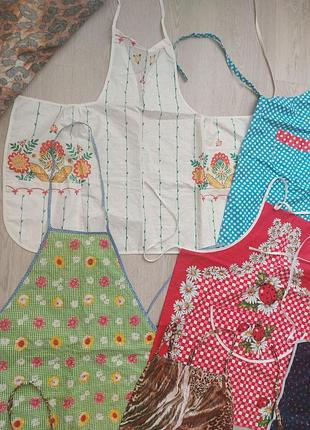 Фартук, фартушки різних кольорів