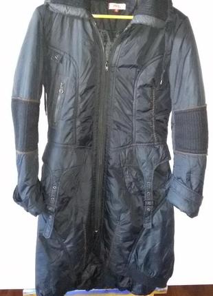 Пальто дизайнерского французского бренда"2026", модель - парка izola. 46-48 размера3 фото