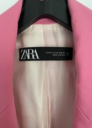 Zara яркий розовый пиджак золотые пуговицы2 фото