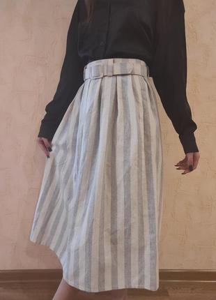 Теплая юбка-миди в полоску с поясом ремешком и карманами4 фото