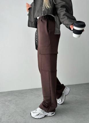 Теплые брюки палаццо на флисе с накладными карманами4 фото