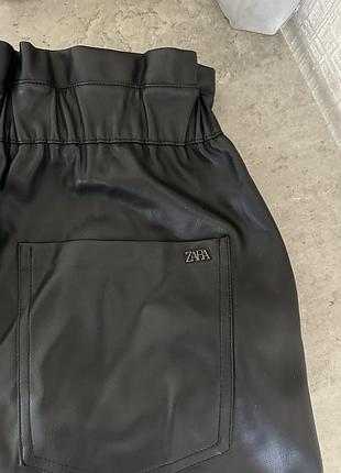 Брюки из эко кожи zara6 фото