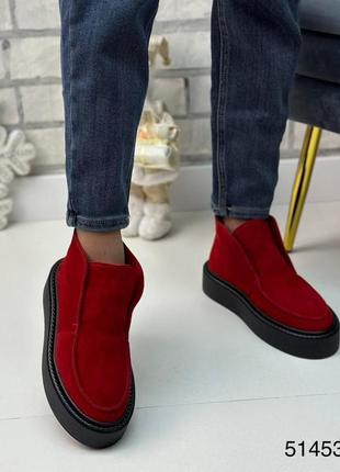 Зимові жіночі замшеві ботинки червоного кольору, трендові жіночі ботинки челсі3 фото