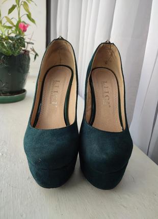 Туфли на каблуке темно-зеленого цвета2 фото