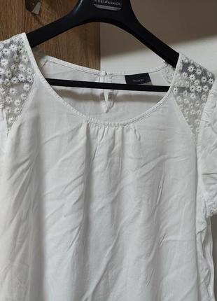 Женская белая блузка2 фото