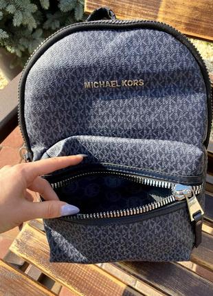 Стильний великий жіночий рюкзак бежевий рюкзак сірий шкільний рюкзак еко в стилі michael kors мішель корш9 фото