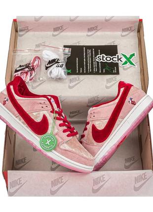 Nike sb dunk low х strangelove skateboards