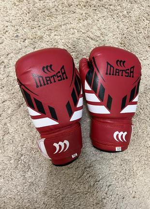 Нові боксерські рукавиці