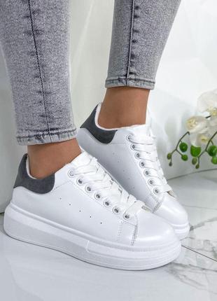 Зимові кросівки жіночі на хутрі в стилі маквін