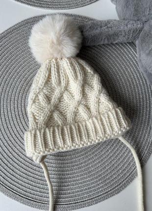 Зимняя шапка для новорожденных