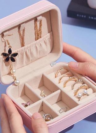 Шкатулка органайзер для хранения украшений , футляр для бижутерии 10х10х5 см цвет белый