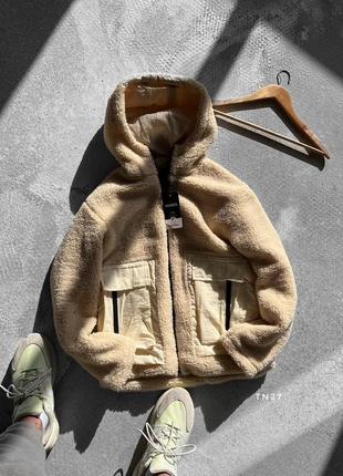 Топовая мужская плюшевая куртка бомбер качественная премиум стильная мягкая мешка трендовая1 фото