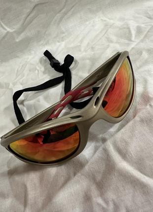 Захисні зручні окуляри/підійдуть для спорту або будівництва