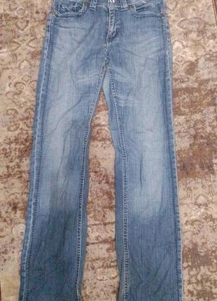 Фірмові жіночі джинси. розмір 42