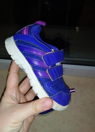 Кросівки adidas