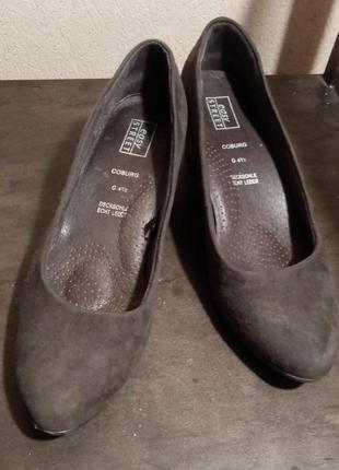 Туфлі темно-сірі на зручному каблуку, р. 371 фото
