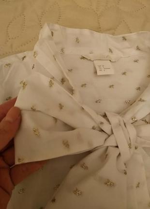 Нарядная белая блуза с бантом с золотистыми вкраплениями h&m