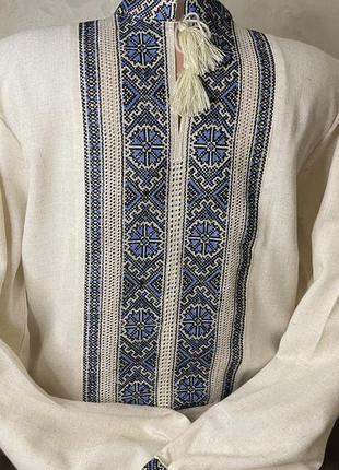 Стильна чоловіча вишиванка на сірому льоні ручної роботи. ч-17344 фото