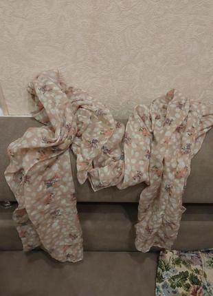 Легкий шарф