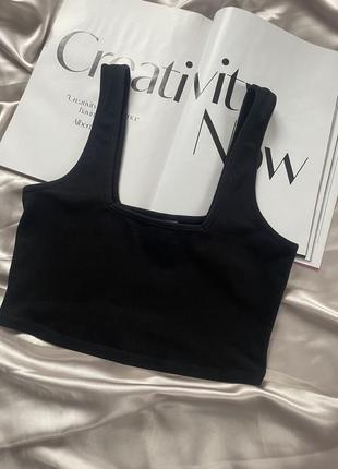 Топ с квадратным вырезом