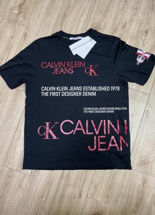 Футболка calvin klein t-shirt multi urban logo black.1 фото