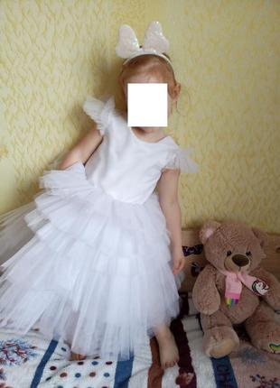 Пышное шикарное платье на принцессу в идеале8 фото