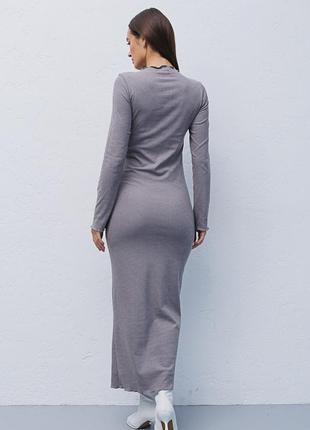 Довга сукня-футляр сірого кольору3 фото