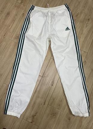 Спортивные штаны adidas vintage.