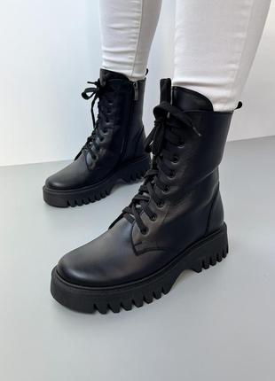 Черные и бежевые ботинки,кожа зима